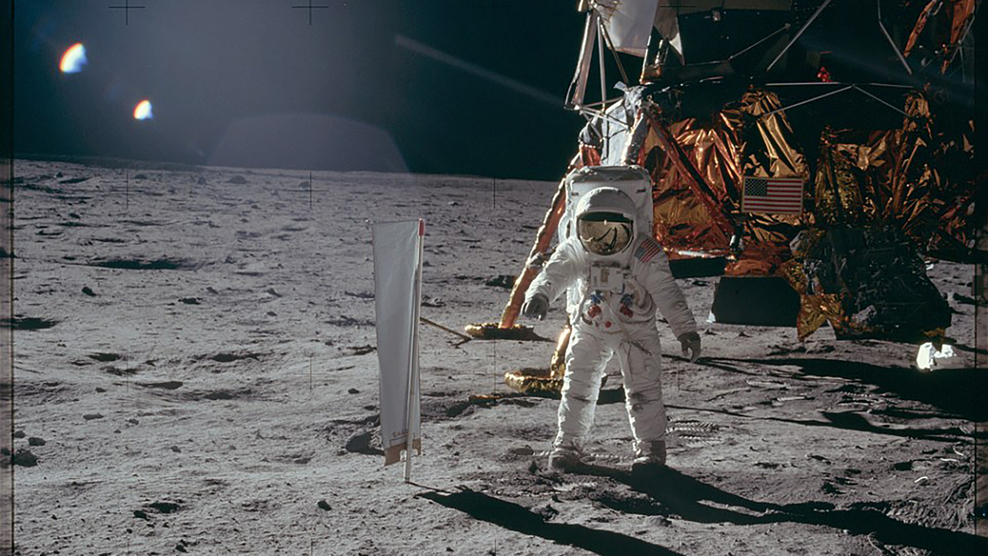 nasa-releases-10-000-never-before-seen-photos-of-apollo-missions